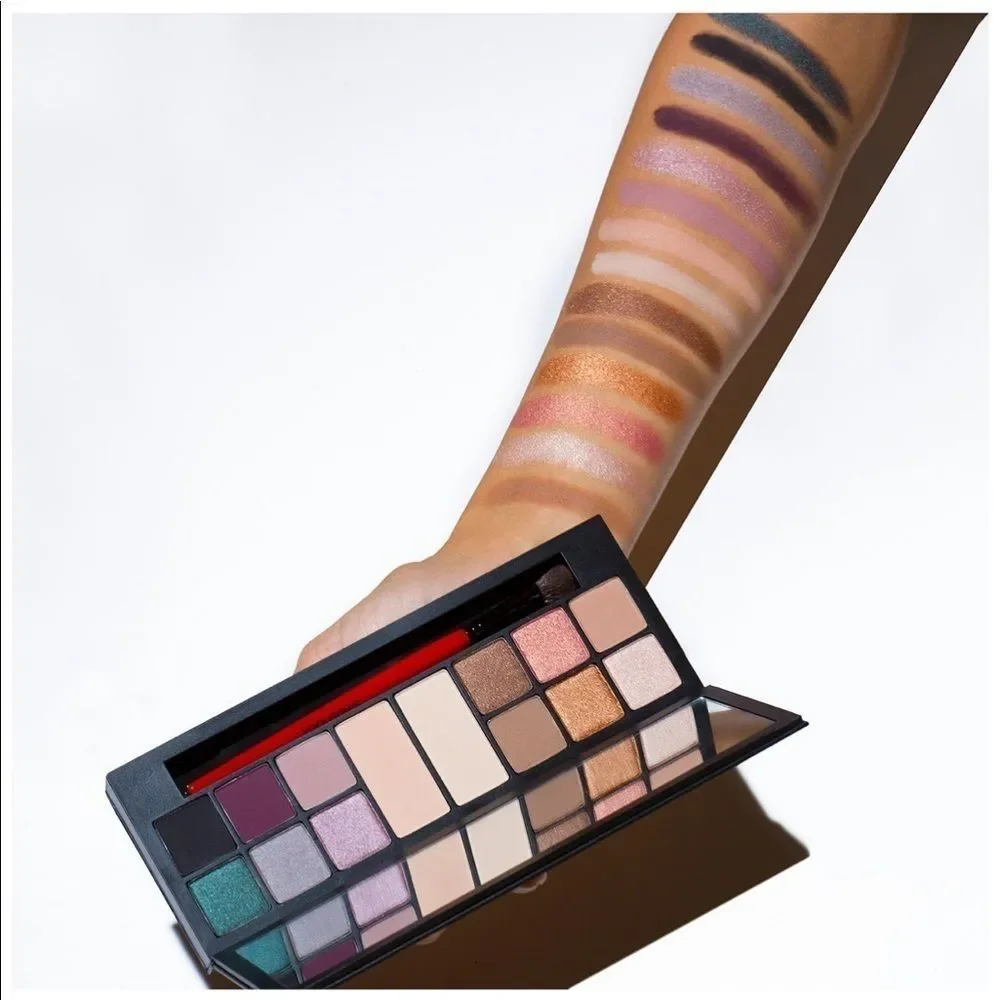 NWT Smashbox The Love Edit Romantic Eye Shawdow